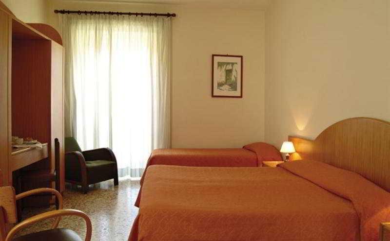 Hotel Del Corso Sorrento Exteriör bild